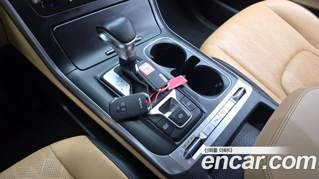Kia Carnival 4th Gen — Фото автомобиля 9