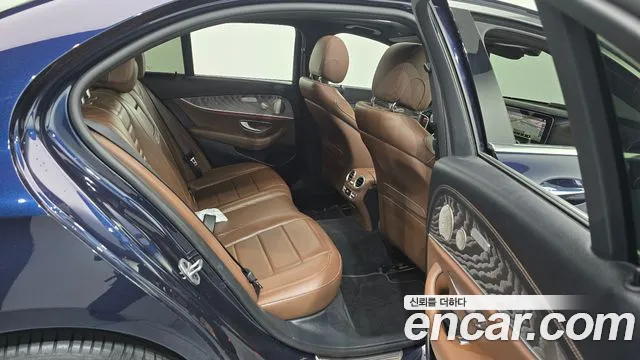 Mercedes-Benz E-Class W213 — Фото автомобиля 11
