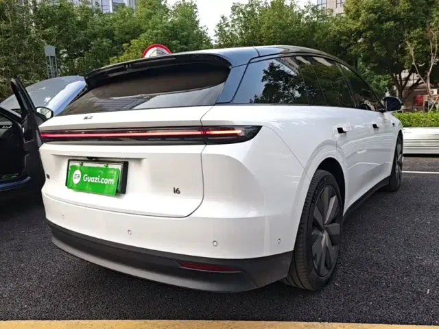Li Auto i6 — Фото автомобиля 6