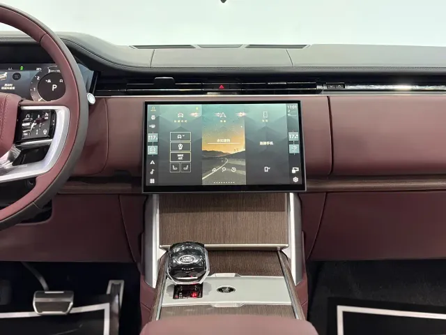 Land Rover Range Rover 2025 3.0 L6 400PS Genesis Extended Wheelbase — Фото автомобиля 25