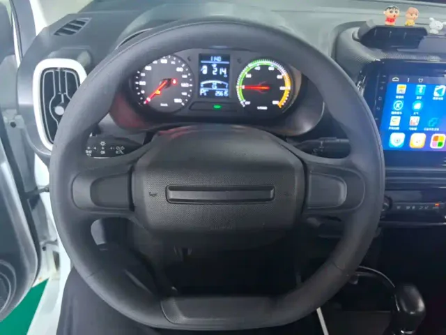 Roewe Clever — Фото автомобиля 10