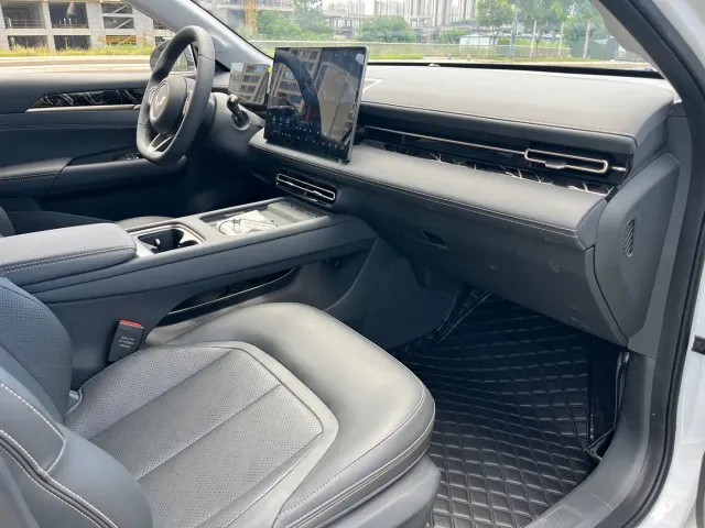 Wuling Starlight — Фото автомобиля 9