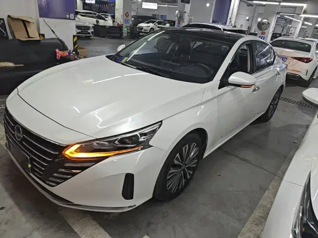 Фотография автомобиля — Nissan Teana