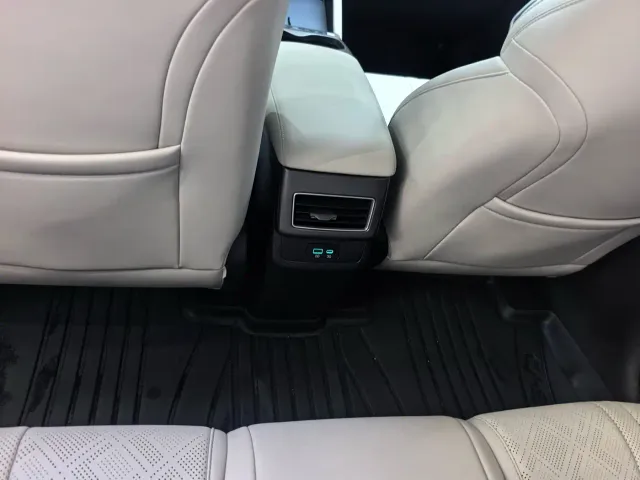 BYD Yuan UP — Фото автомобиля 14