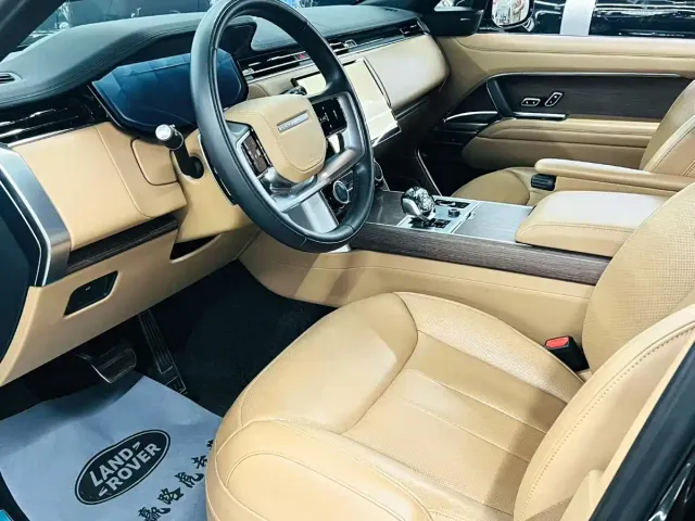 Land Rover Range Rover — Фото автомобиля 2