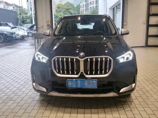 BMW X1 — Фото автомобиля 2