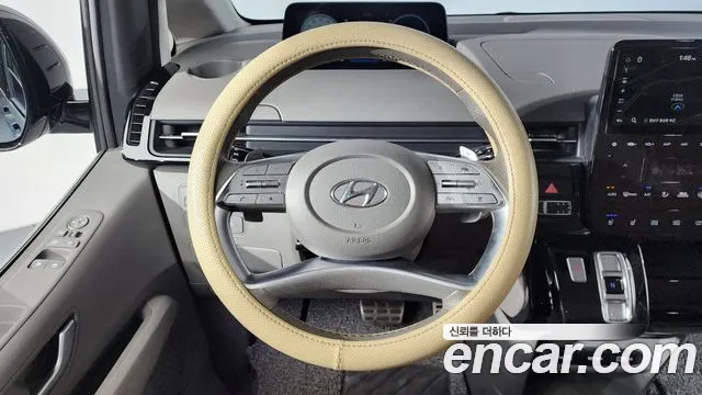 Hyundai Staria Staria 4WD Lounge 9 мест — Фото автомобиля 12