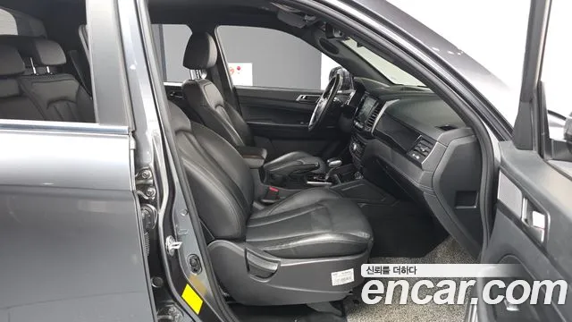 KG_Mobility_Ssangyong Rexton Новый Rexton Sport Дизель 2.2 2WD — Фото автомобиля 11