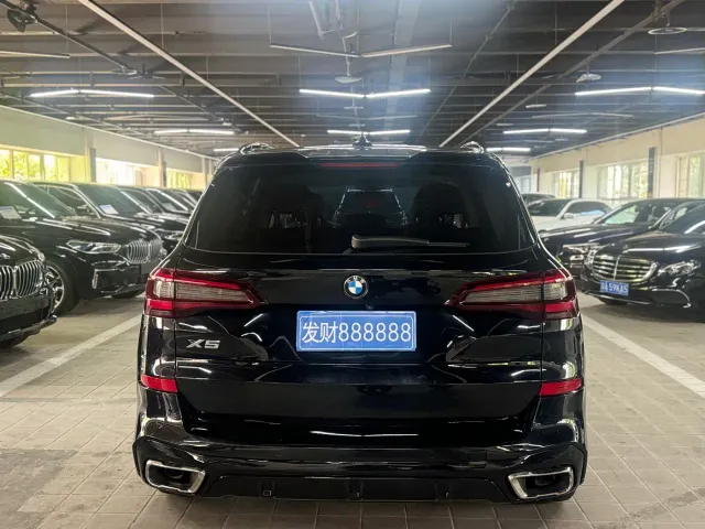 BMW X5 — Фото автомобиля 4