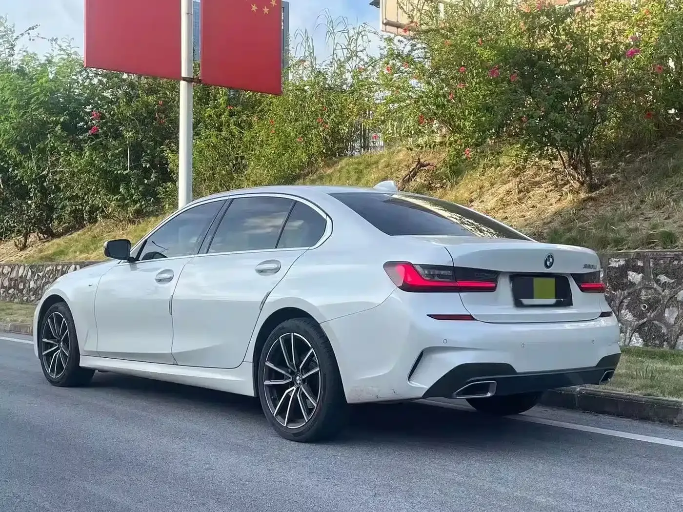 BMW BMW 3 Series 2022 320Li M Sport Package — Фото автомобиля 4