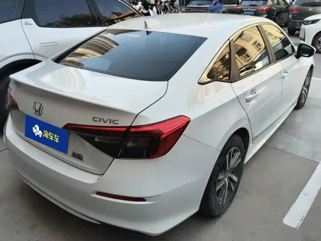 Honda Civic — Фото автомобиля 3