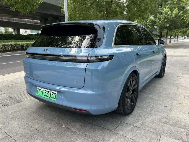 Li Auto L7 — Фото автомобиля 18