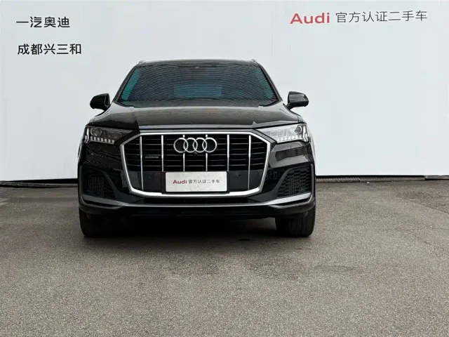 Audi Q7 — Фото автомобиля 3