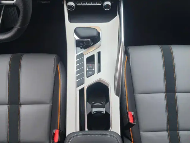 Geely Binyue — Фото автомобиля 15