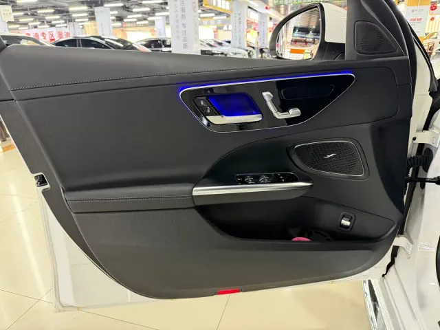 Mercedes-Benz C-Class — Фото автомобиля 20