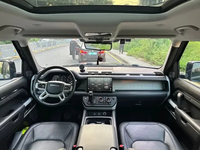 Land Rover Land Rover Defender 2023 Facelift 90 3.0T P400 XS — Фото автомобиля 10