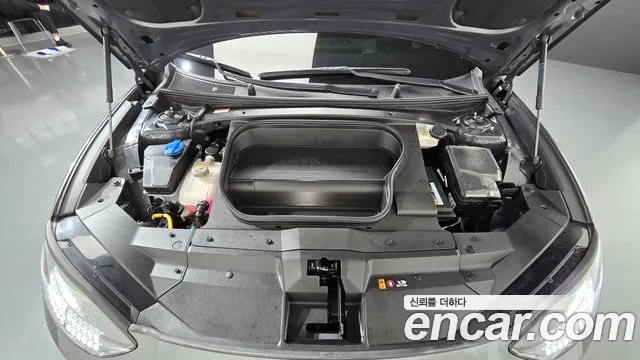 Hyundai Ioniq 6 — Фото автомобиля 9