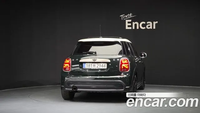 MINI Cooper — Фото автомобиля 4