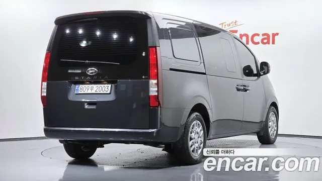 Hyundai Staria — Фото автомобиля 2