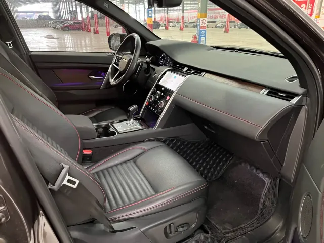 Land Rover Discovery Sport — Фото автомобиля 11
