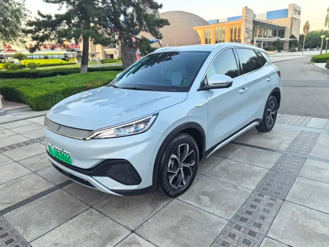 BYD Yuan PLUS — Фото автомобиля 2