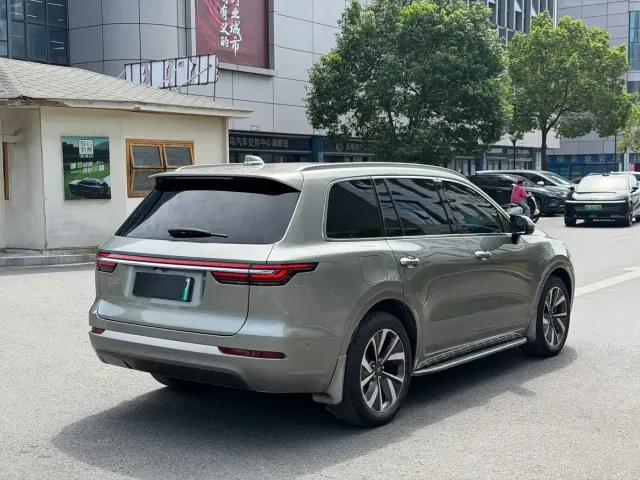 Li Auto ONE — Фото автомобиля 9