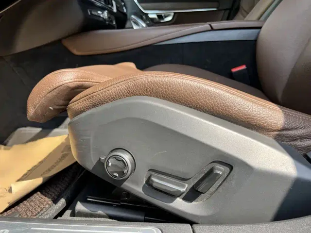 Volvo S90 — Фото автомобиля 18