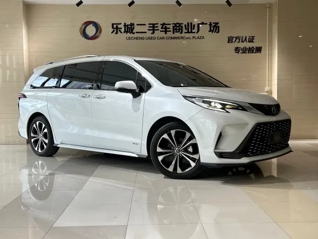 Toyota Granvia — Фото автомобиля 3
