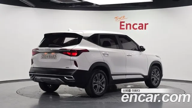 Kia Seltos — Фото автомобиля 2