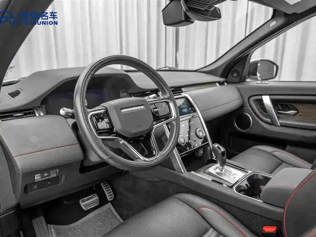 Land Rover Discovery Sport — Фото автомобиля 12