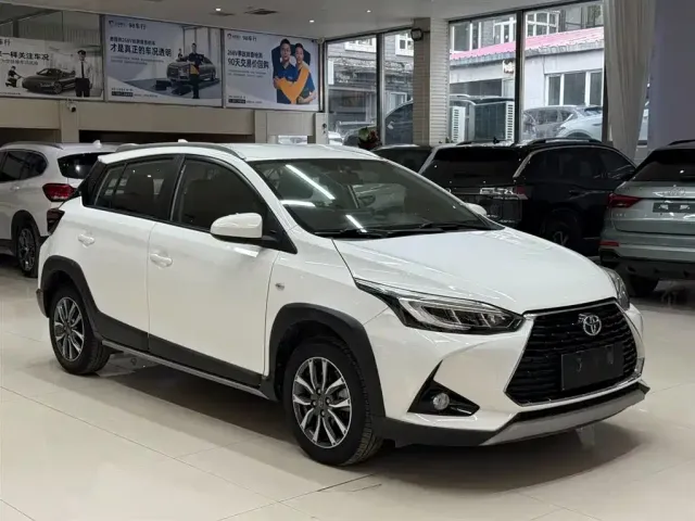 Toyota YARiS L Zhi Xuan — Фото автомобиля 3