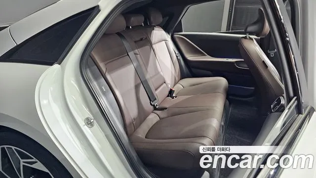 Hyundai Ioniq6 Long Range AWD — Фото автомобиля 10