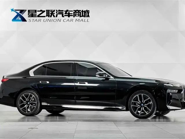 BMW 7 Series — Фото автомобиля 5