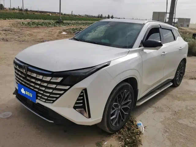 Фотография автомобиля — Changan UNI-Z