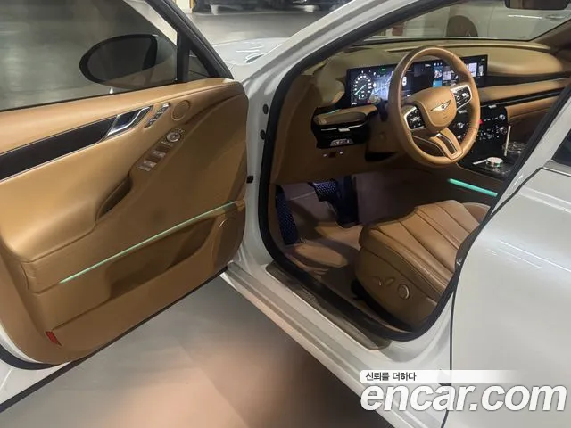 Фотография автомобиля — Genesis G80 G80 (RG3) Бензин 2.5 турбо AWD