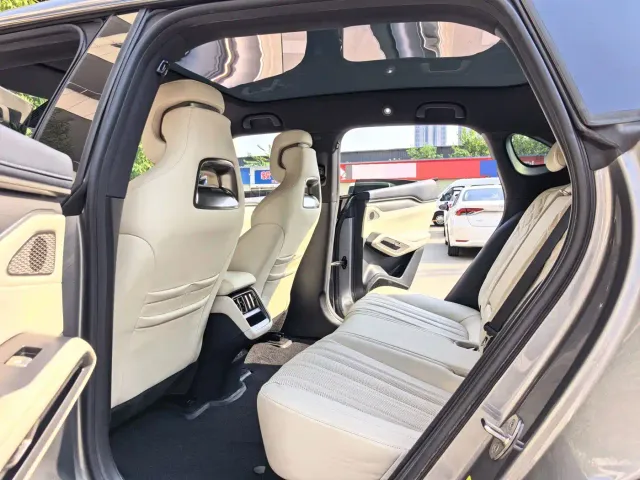 BYD Song L EV — Фото автомобиля 9