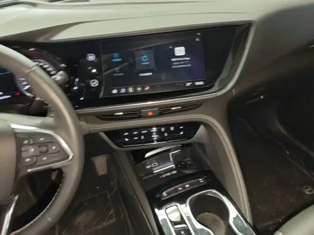 Buick Envision Plus — Фото автомобиля 12