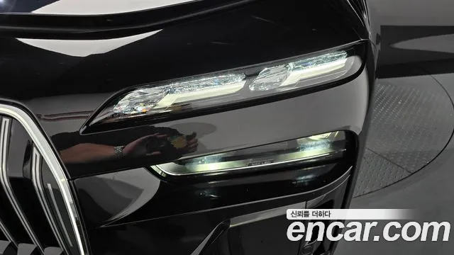 BMW 7-Series 7 серия (G70) 740i xDrive M Sport — Фото автомобиля 19