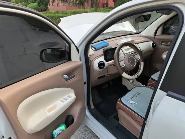Wuling Hongguang Mini EV — Фото автомобиля 12