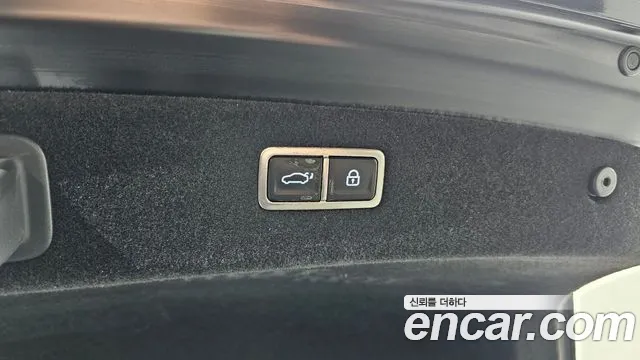 Genesis G90 Бензин 3.5 турбо AWD — Фото автомобиля 20