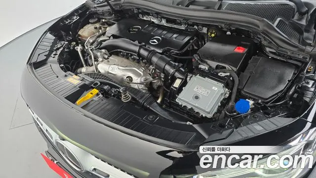 Mercedes-Benz GLA-Class H247 — Фото автомобиля 9
