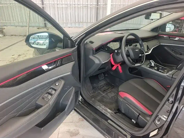 Dongfeng Yixuan MAX — Фото автомобиля 11