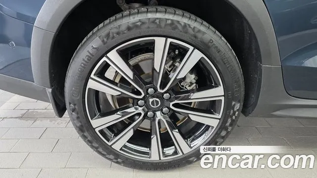 Вольво V60 — Фото автомобиля 5