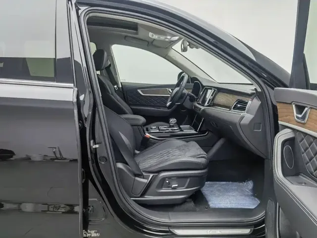 Hongqi Hongqi HS7 2022 2.0T DCT 2WD ZhiLian QiXiang Edition 5-seater — Фото автомобиля 23