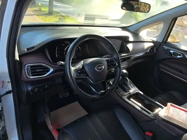 GAC Trumpchi M6 — Фото автомобиля 9