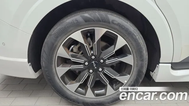 Kia Carnival 4th Gen — Фото автомобиля 5