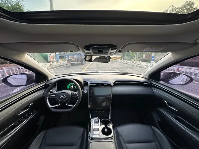 Hyundai Tucson — Фото автомобиля 5