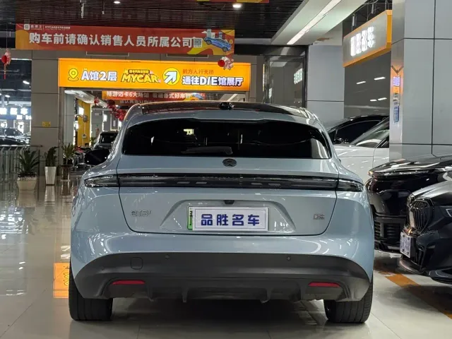 Nio ET5 Touring — Фото автомобиля 5