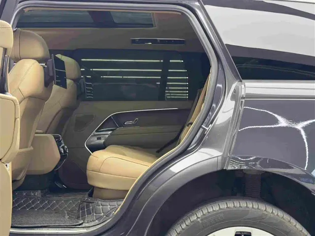 Land Rover Range Rover — Фото автомобиля 9