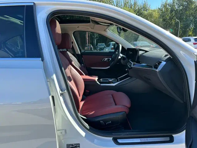 BMW i3 — Фото автомобиля 14